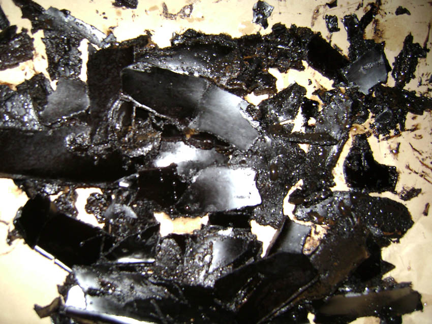 Study on Two-Phase Oil–Water Gelling Deposition Behavior in Low-Temperature Transportation