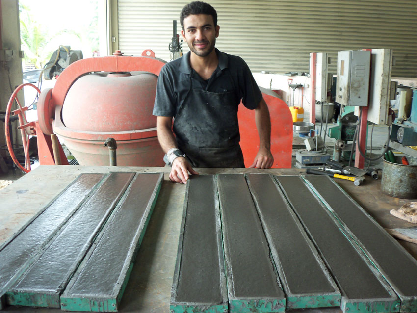 Retrofitting of damaged reinforced concrete beams with a new green cementitious composites material. Advances in Engineering