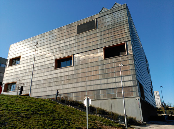 Building-integrated rooftop greenhouses Advances in Engineering-3