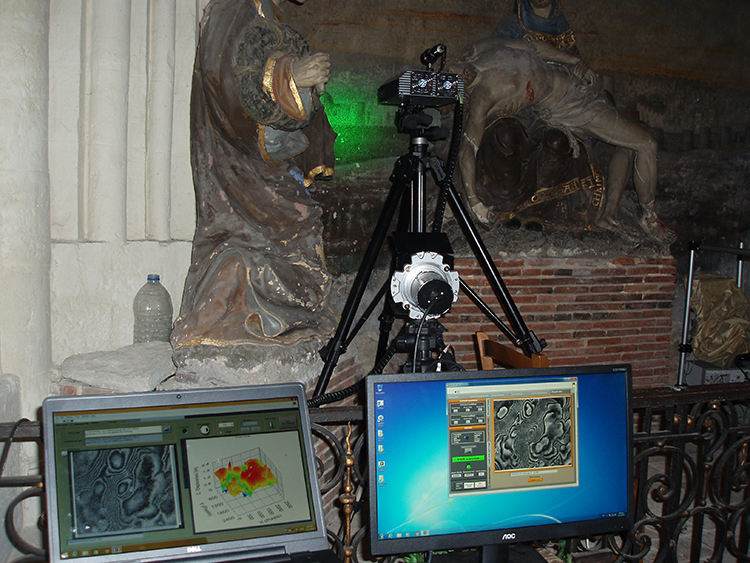 Seeing invisible defects with the portable digital holographic speckle pattern interferometry system - Advances in Engineering